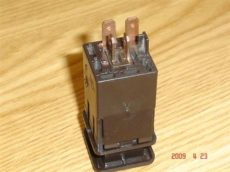 INTERRUPTOR DEFROSTER ALTERNAT.