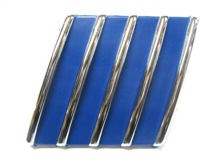 INSIGNIA ALTERNAT.